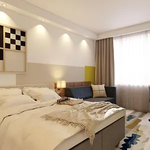 *** Hotel Ibis Styles Airport Polsko