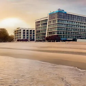 Hotel Marine By Zdrojowa, Kolobřeh